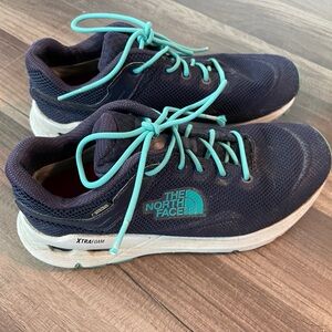 North face waterproof gore Tex women’s trail sneakers Size